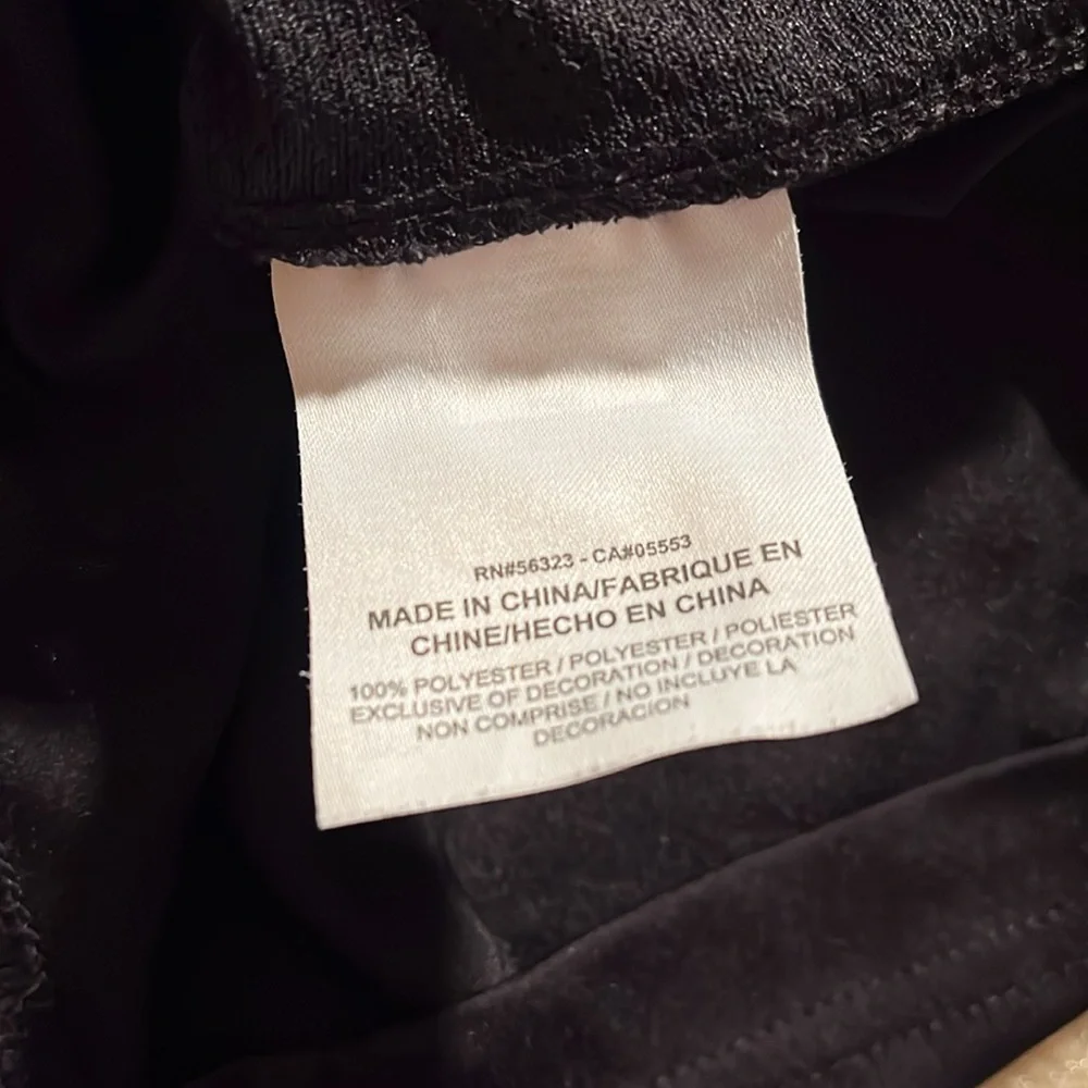 Nike dry fit long sleeve shirt, size medium